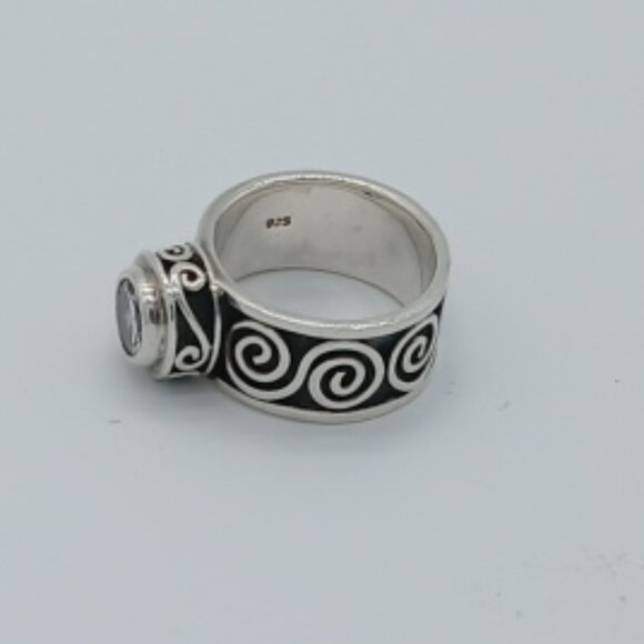 Like New Retired Silpada Sterling Silver CZ Ring: Bezel Set Scrolled Band (Sz10) - Picture 2 of 2